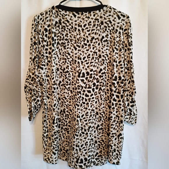 Calvin Klein Leopard Print Women's Top with Black Accents Size Large. - Picture 6 of 10